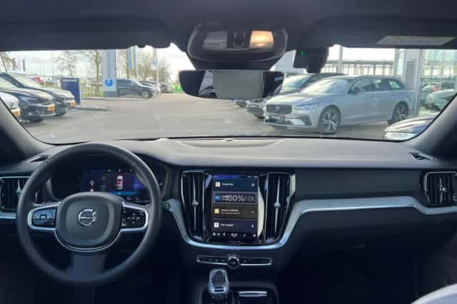 Volvo V60 (2024) thumbnail 5