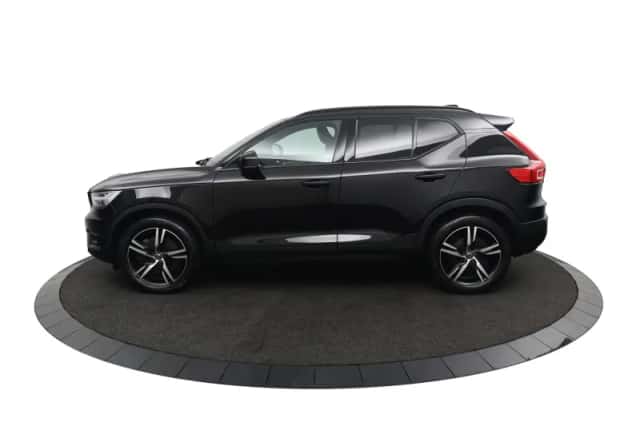 Volvo XC40 (2020) thumbnail 2