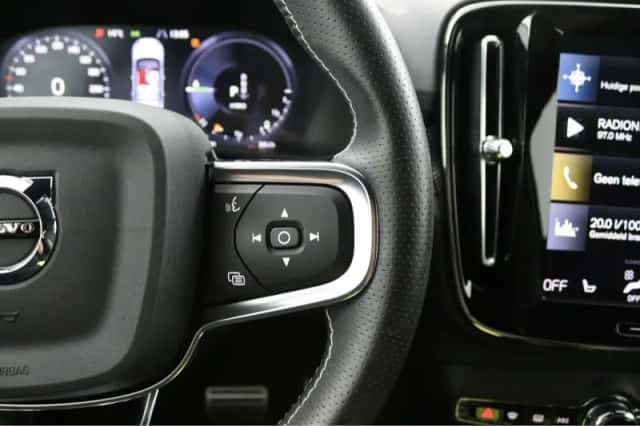 Volvo XC40 (2020) thumbnail 14