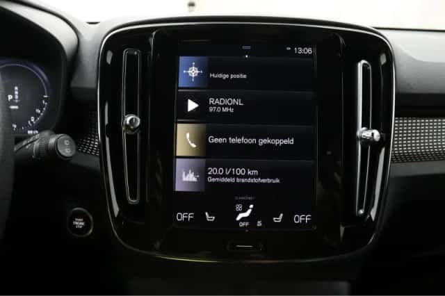 Volvo XC40 (2020) thumbnail 15