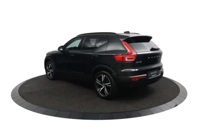 Volvo XC40 (2020) thumbnail 3