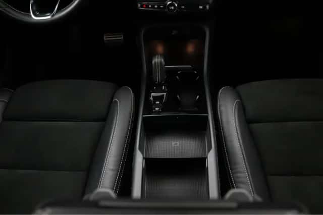 Volvo XC40 (2020) thumbnail 28