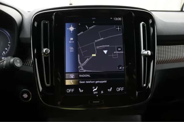 Volvo XC40 (2020) thumbnail 5