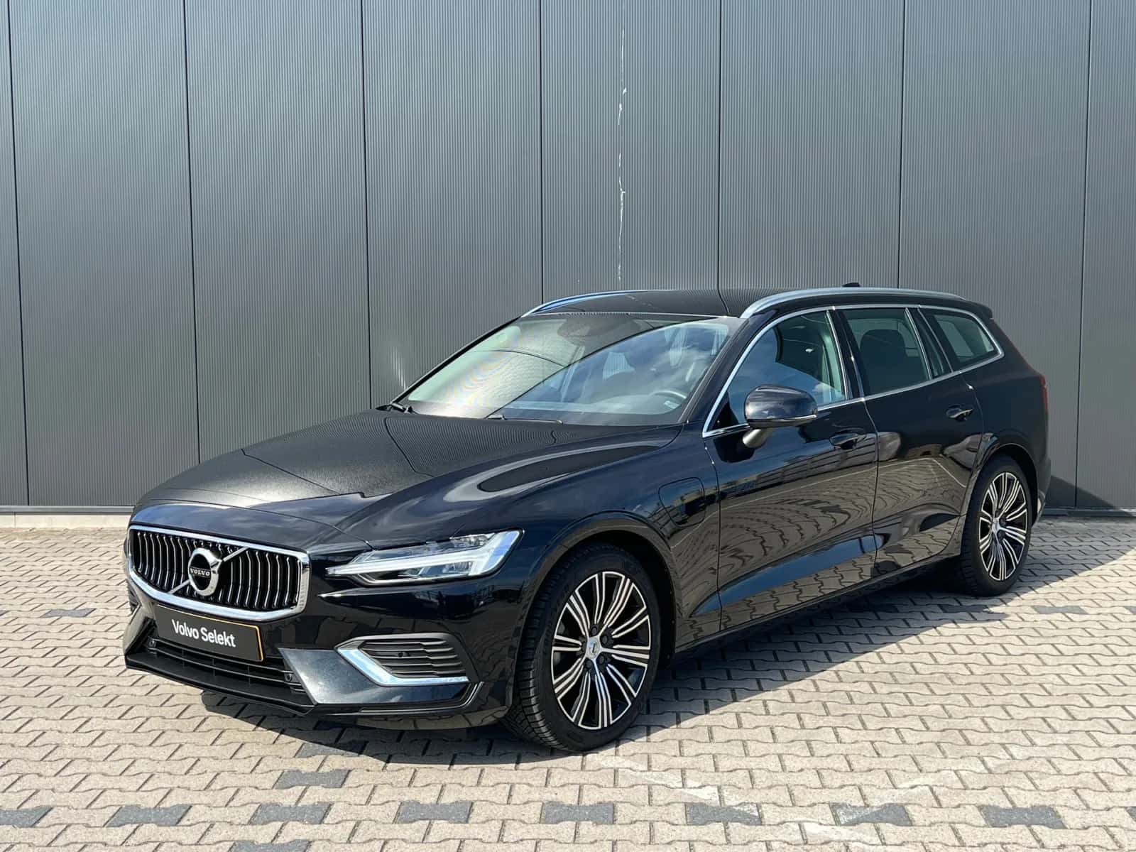 Volvo V60 (2022) — foto 1