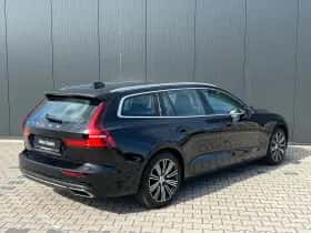 Volvo V60 (2022) thumbnail 3
