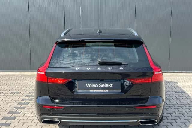 Volvo V60 (2022) thumbnail 24