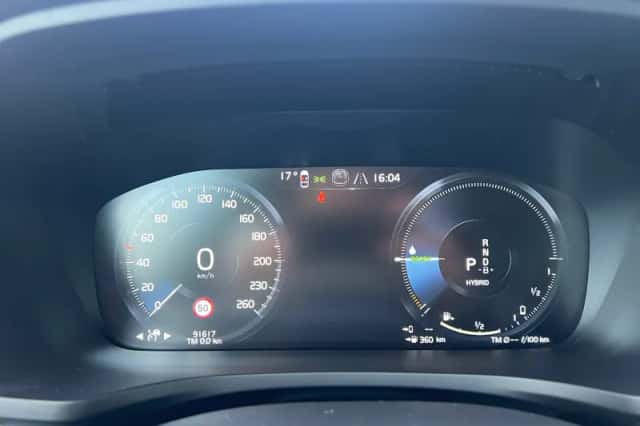 Volvo V60 (2022) thumbnail 6
