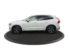 Volvo XC60 (2021) thumbnail 2