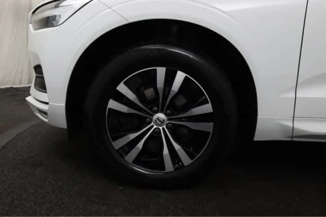 Volvo XC60 (2021) thumbnail 16