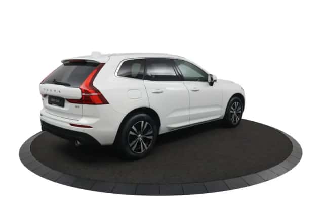 Volvo XC60 (2021) thumbnail 3