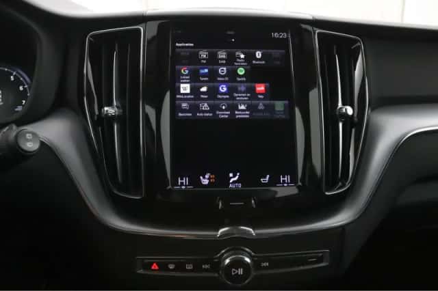 Volvo XC60 (2021) thumbnail 22