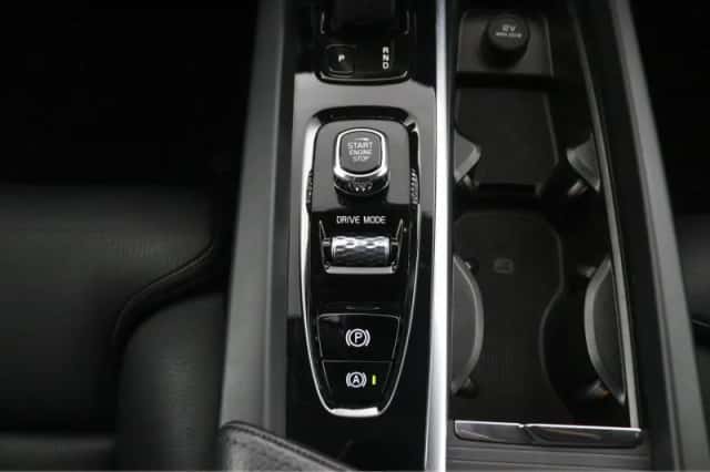Volvo XC60 (2021) thumbnail 23