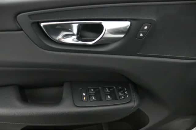Volvo XC60 (2021) thumbnail 28