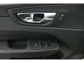 Volvo XC60 (2021) thumbnail 28