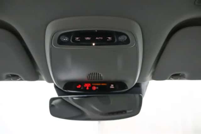 Volvo XC60 (2021) thumbnail 32