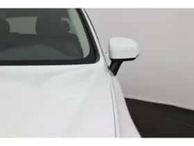 Volvo XC60 (2021) thumbnail 35