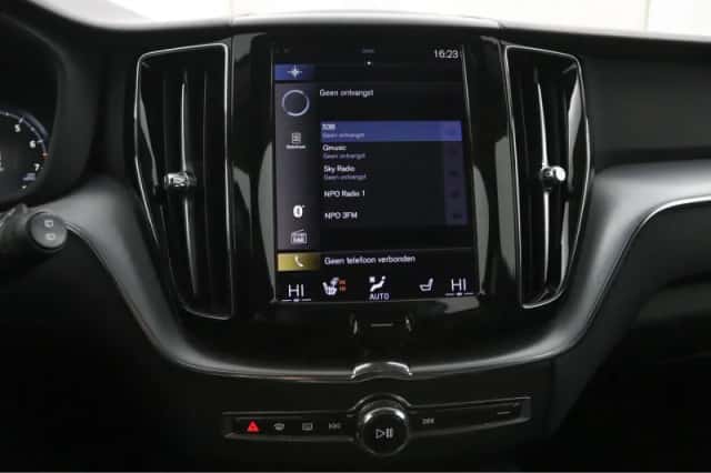 Volvo XC60 (2021) thumbnail 41