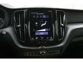 Volvo XC60 (2021) thumbnail 8