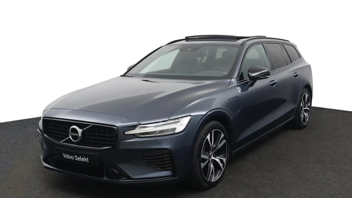 Volvo V60 (2022) — foto 1