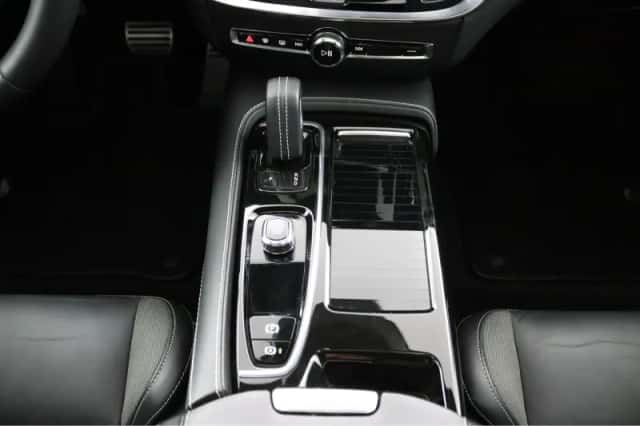 Volvo V60 (2022) thumbnail 21