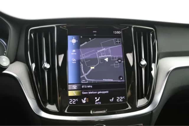 Volvo V60 (2022) thumbnail 22