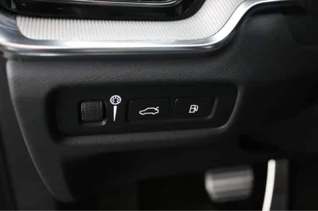 Volvo V60 (2022) thumbnail 24