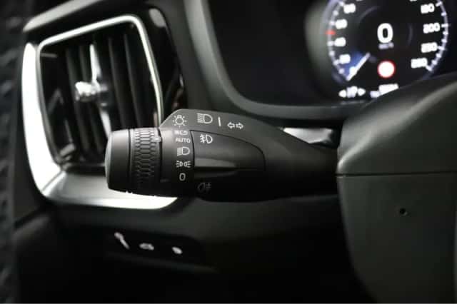 Volvo V60 (2022) thumbnail 25