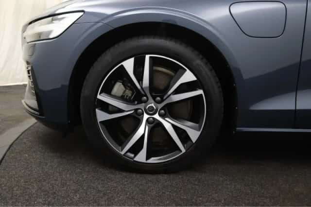Volvo V60 (2022) thumbnail 32