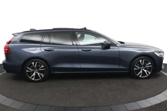 Volvo V60 (2022) thumbnail 5