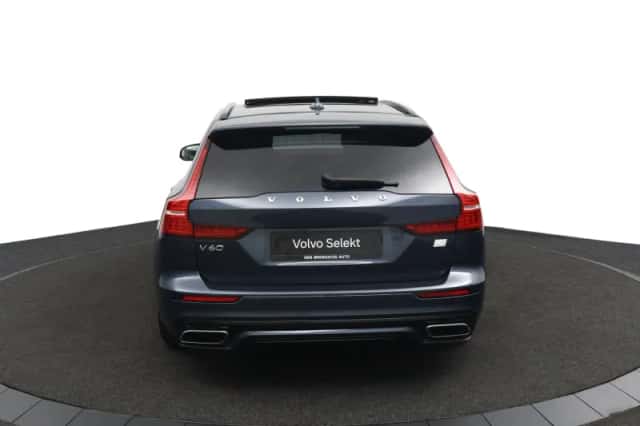 Volvo V60 (2022) thumbnail 8