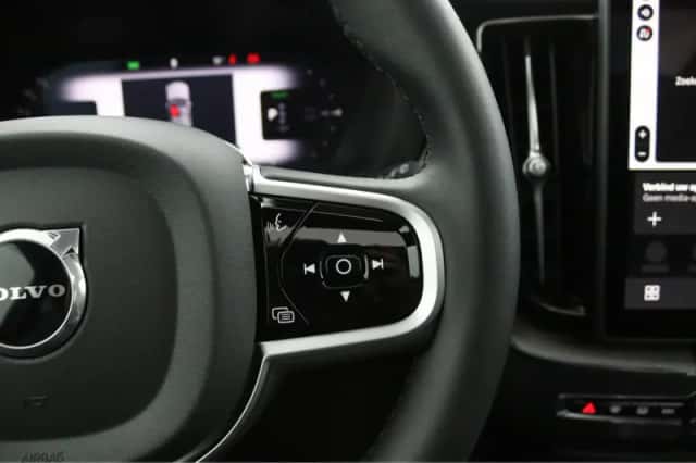 Volvo XC60 (2026) thumbnail 12