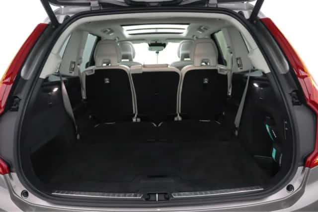 Volvo XC90 (2022) thumbnail 12