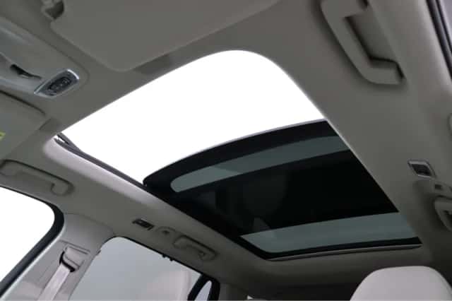 Volvo XC90 (2022) thumbnail 16