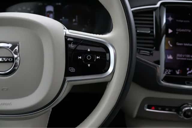 Volvo XC90 (2022) thumbnail 19