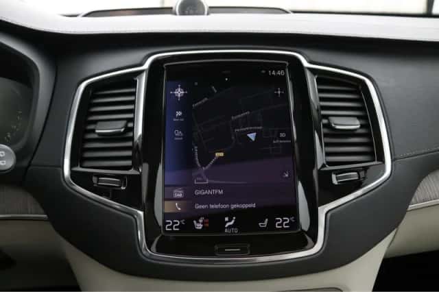 Volvo XC90 (2022) thumbnail 5