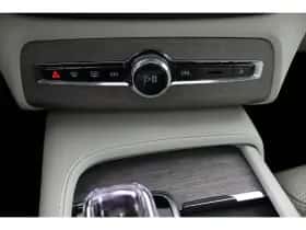 Volvo XC90 (2022) thumbnail 46