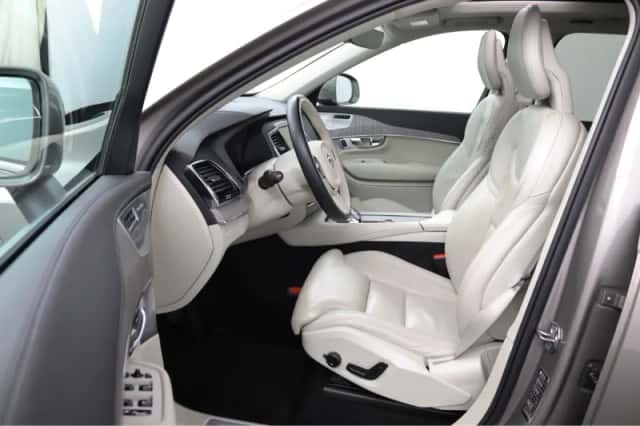 Volvo XC90 (2022) thumbnail 7