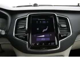 Volvo XC90 (2022) thumbnail 10