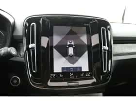Volvo XC40 (2022) thumbnail 12