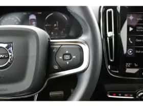 Volvo XC40 (2022) thumbnail 17