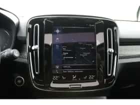 Volvo XC40 (2022) thumbnail 22