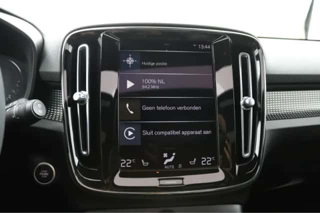 Volvo XC40 (2022) thumbnail 39