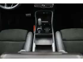 Volvo XC40 (2022) thumbnail 41