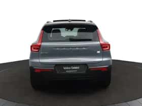 Volvo XC40 (2022) thumbnail 44