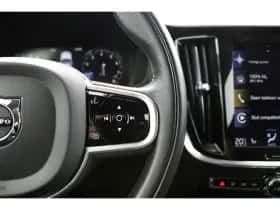 Volvo V60 (2019) thumbnail 17