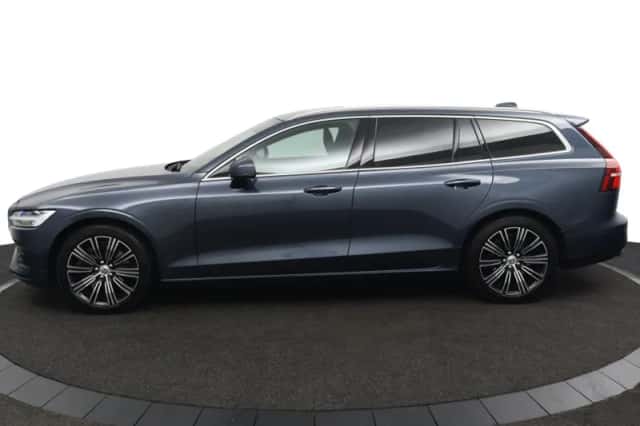 Volvo V60 (2019) thumbnail 3