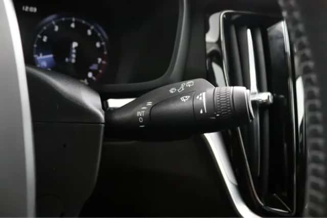 Volvo V60 (2019) thumbnail 26