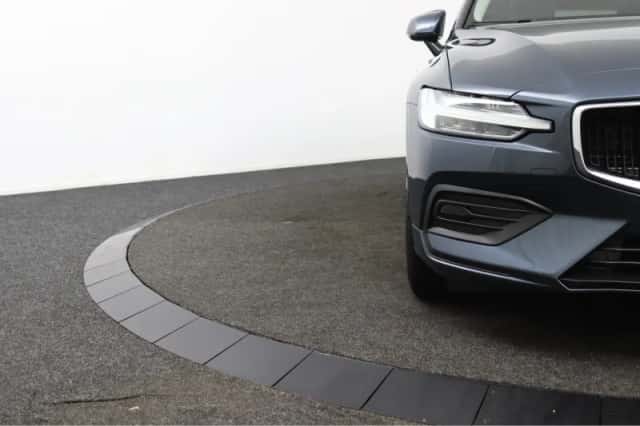 Volvo V60 (2019) thumbnail 30