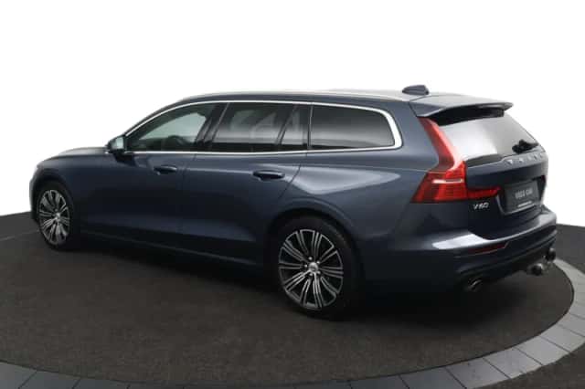 Volvo V60 (2019) thumbnail 4