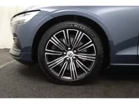Volvo V60 (2019) thumbnail 32